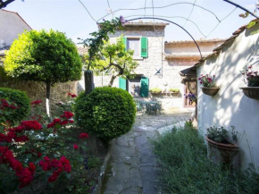 Rustic Holiday Home in Cortona in the Historic Center